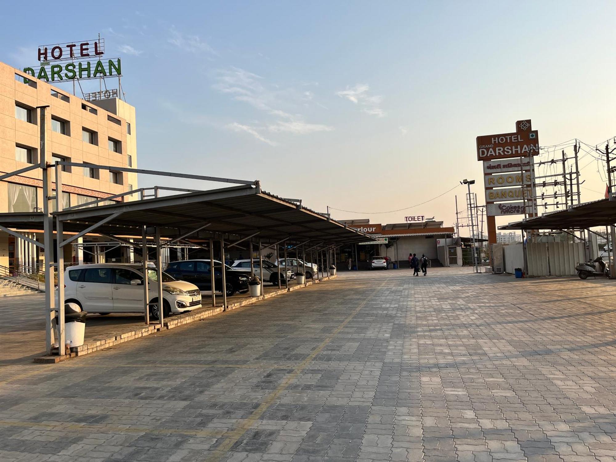 Hotel Grand Darshan Vadodara Exterior photo