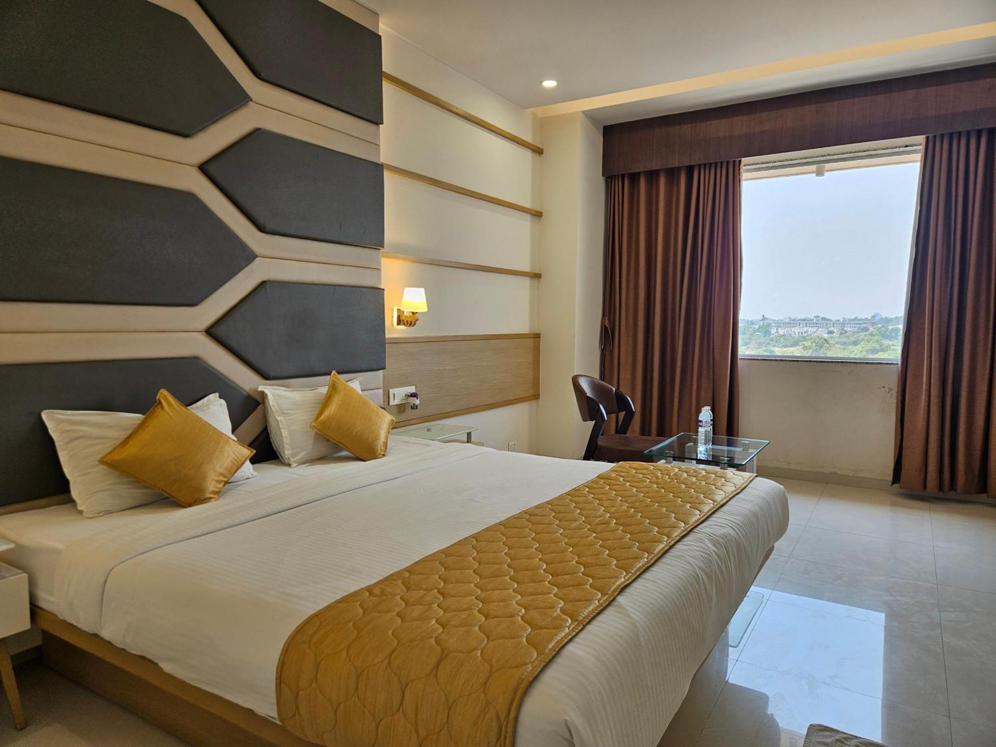 Hotel Grand Darshan Vadodara Exterior photo