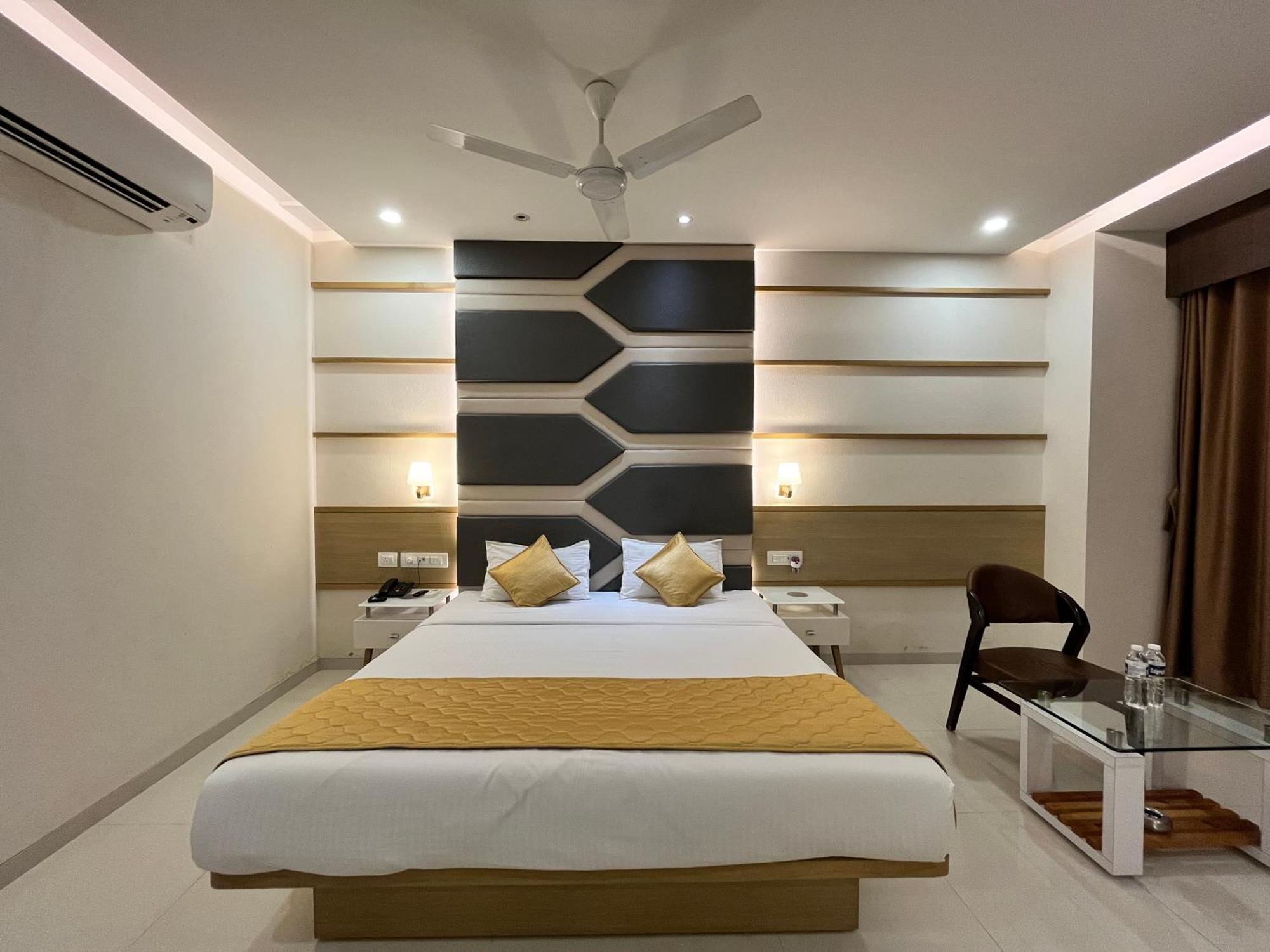 Hotel Grand Darshan Vadodara Exterior photo